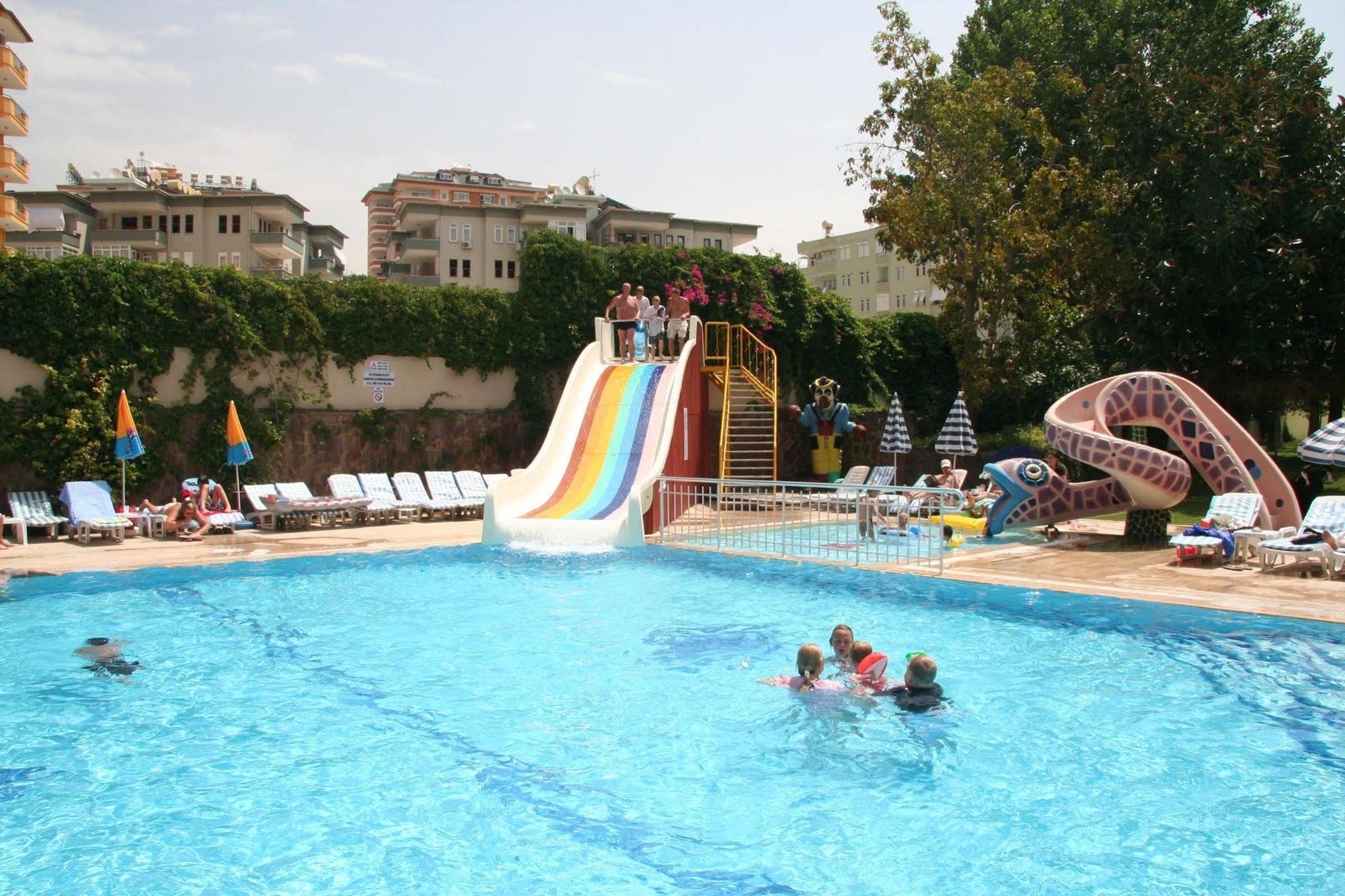 אלאניה Elysee Garden Family Hotel מראה חיצוני תמונה